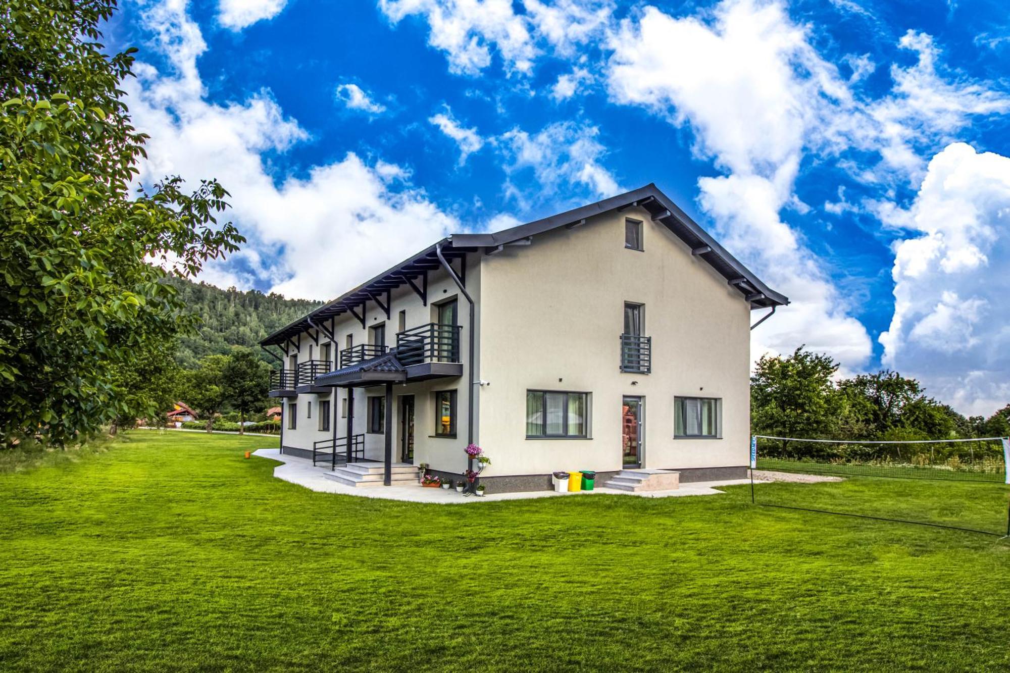 Transalpina Retreat Hotel Novaci-Străini Eksteriør billede