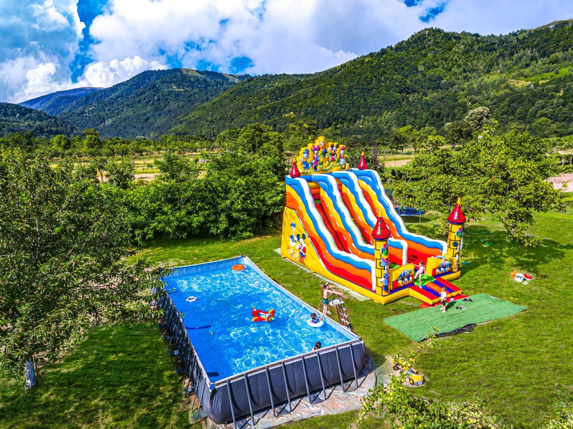 Transalpina Retreat Hotel Novaci-Străini Eksteriør billede