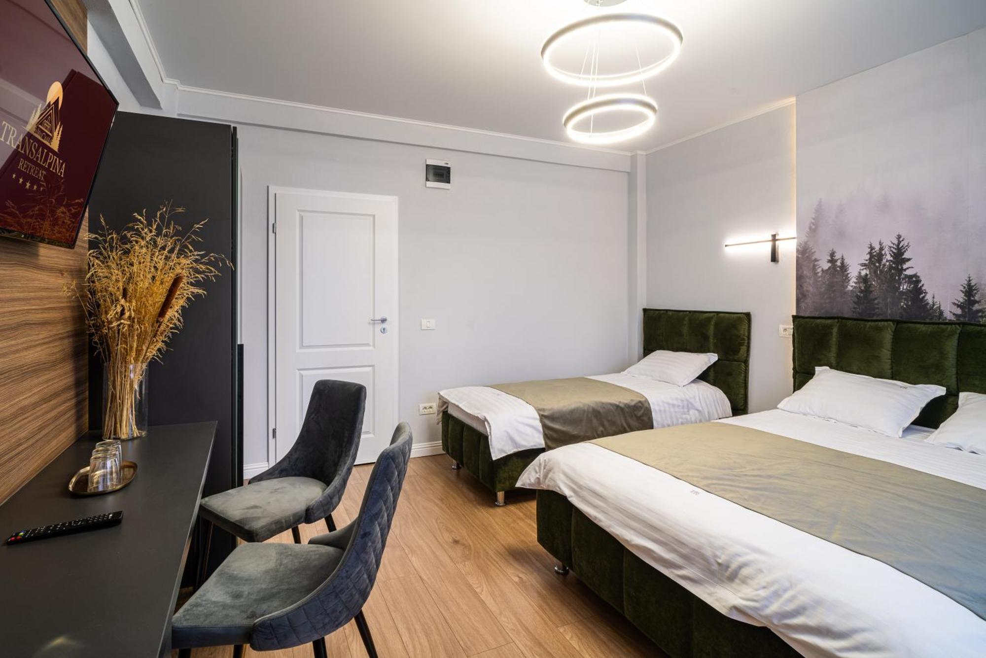 Transalpina Retreat Hotel Novaci-Străini Eksteriør billede