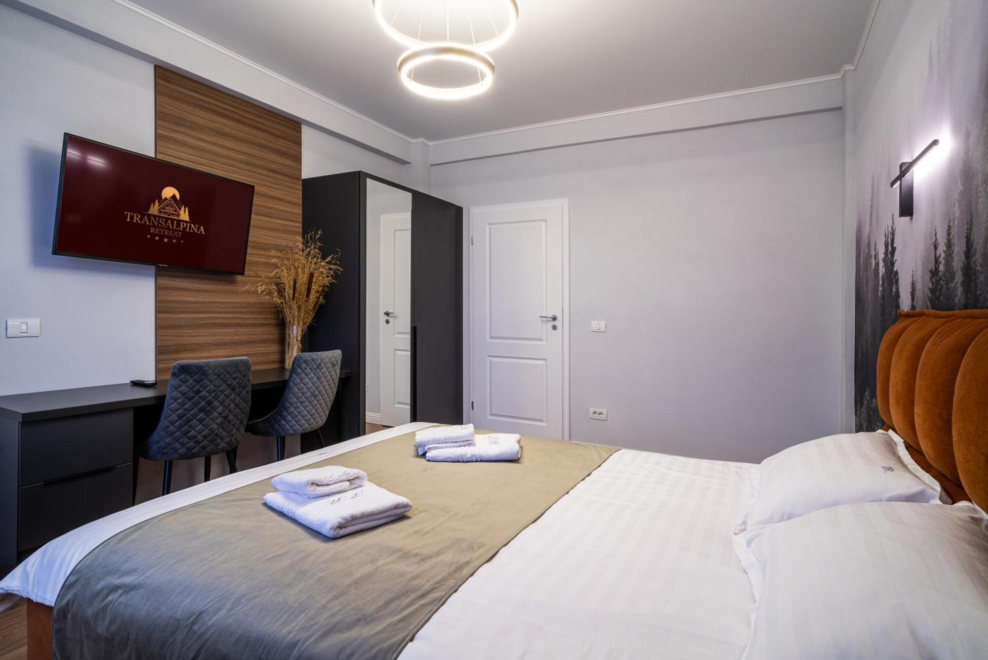 Transalpina Retreat Hotel Novaci-Străini Eksteriør billede